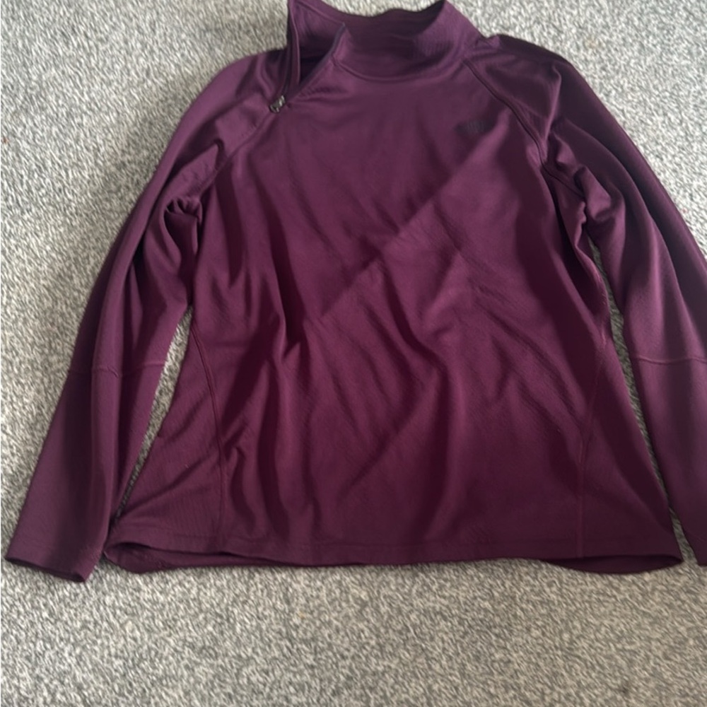 Women's North face side zip  burgundy Long Sleeve Top